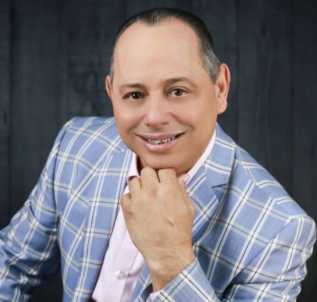 Julio Romero, candidato a alcalde de SDE por la Fuerza del Pueblo.