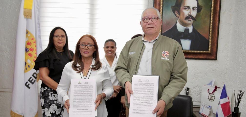 Esta alianza impulsará el desarrollo de obras en los distritos municipales.