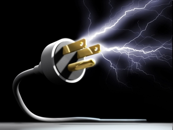 Padre e hijo mueren electrocutados al conectar extensión