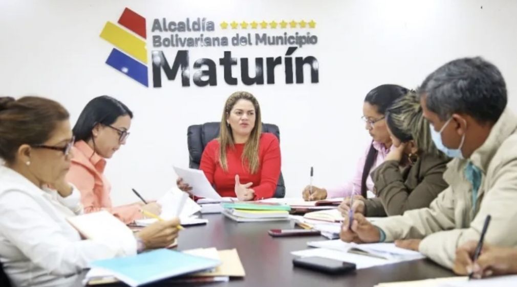 Este proceso organizativo se adapta a la nueva realidad para el correcto funcionamiento de las direcciones y organismos del Ayuntamiento capitalino.