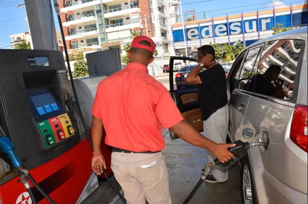 El MICM señaló que el Gobierno está subsidiando una gran cantidad a los consumidores por cada galón de combustible.