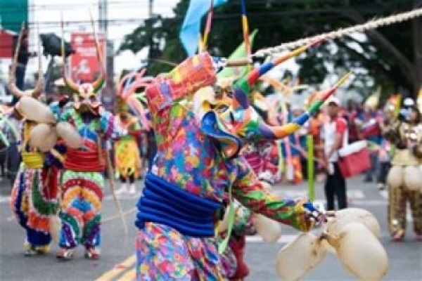 Inician fiestas de carnaval en ciudades del Cibao