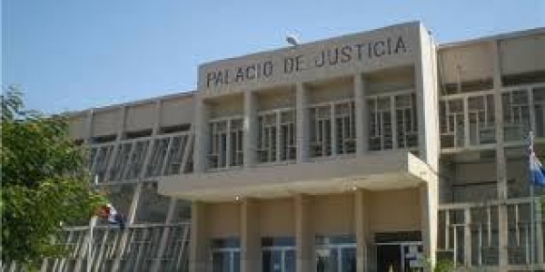 Corte varía medidas contra ebanista acusado de violar niña de 6 años y ordena regreso a prisión