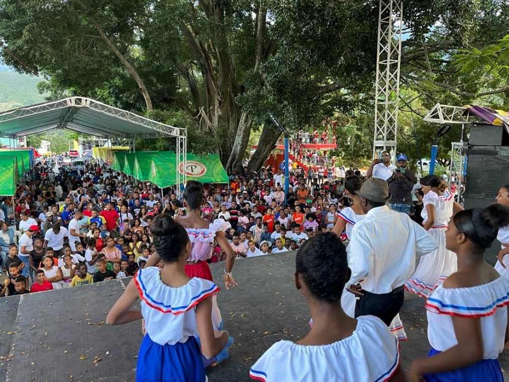 Las aspirantes visitarán comunidades como El Cercado, Las Matas de Farfán, Comendador, San Juan de la Maguana y Santo Domingo, en busca de respaldo a sus candidaturas y apoyo a la campaña.
