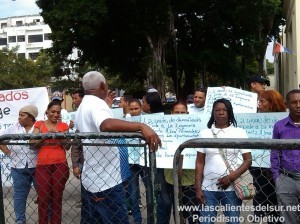 Sanjuaneros protestan exigiendo entrega de proyecto habitacional