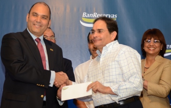Banreservas destina 5 mil millones para pignorar arroz