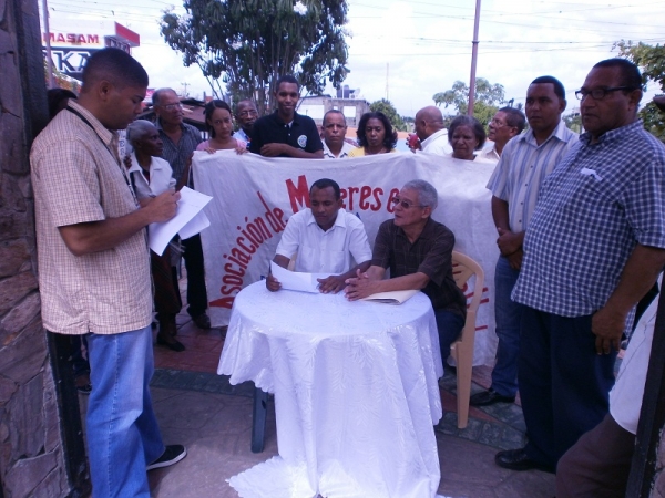 Organizadores mantienen llamado a boicot al pollo si no bajan su precio