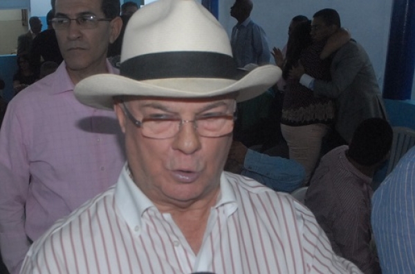 Hipólito Mejía.
