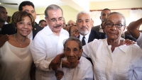 Presidente Danilo Medina se reúne con moradores
