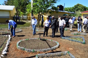 Foro Parlamentario inaugura huerto escolar en El Bosque en Monte Plata 