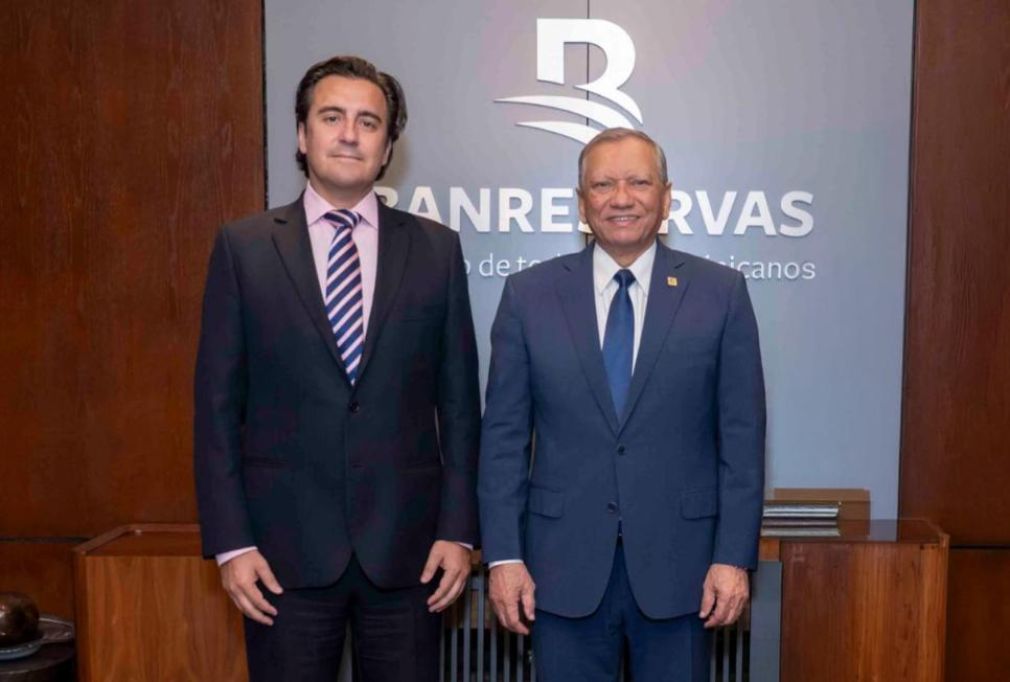 La misión internacional se reunió con los principales ejecutivos de Banreservas.
