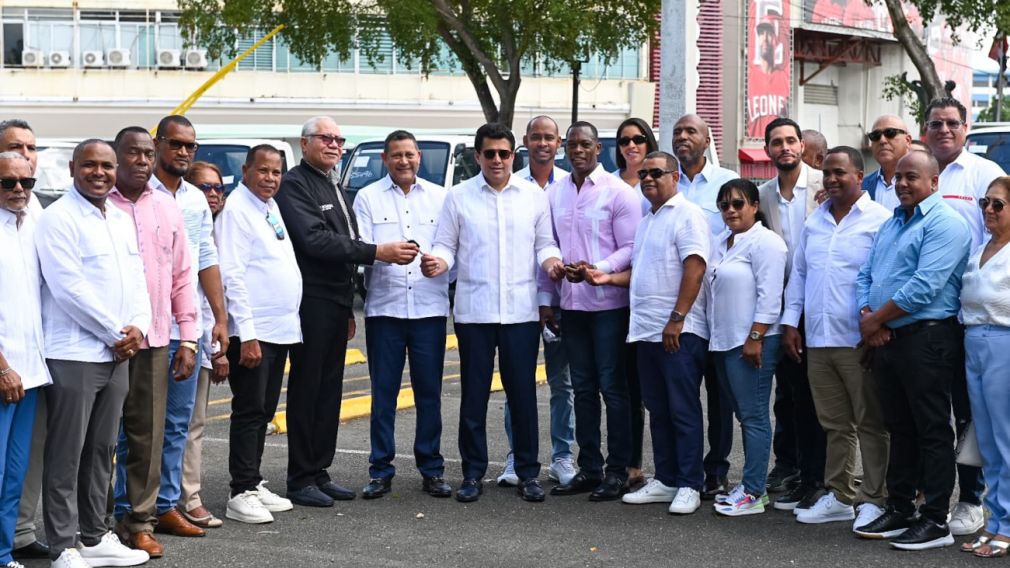La iniciativa busca garantizar limpieza, sostenibilidad y orden en los destinos turísticos, fortaleciendo el atractivo ambiental y cultural de la República Dominicana.