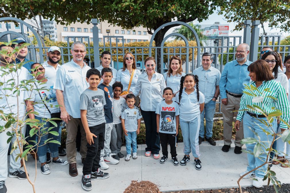 La iniciativa forma parte del Plan de Arbolado Urbano con plantación de árboles endémicos.