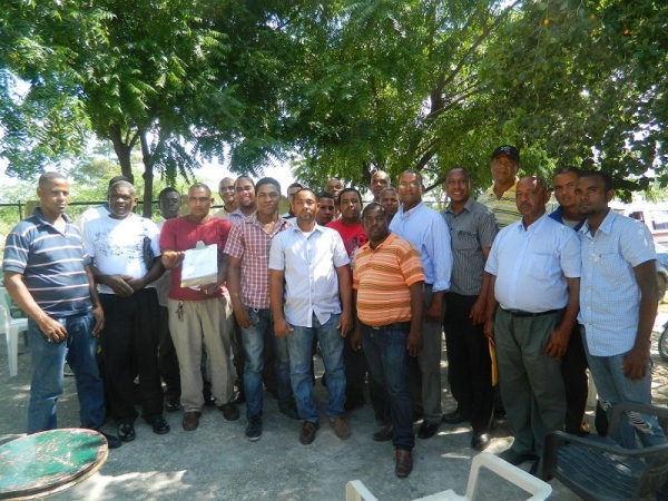 Constituyen Federación de Transporte de Pasajeros de Neyba