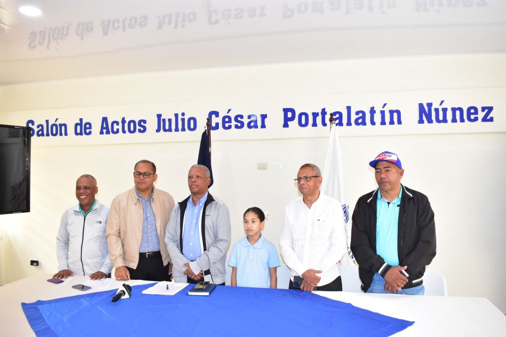 Regional 07 de Educación rechaza medida de ADP que limita labor de técnicos en aulas.