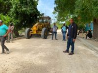 Los comunicaron valoraron el inicio de los trabajos tras años de espera por la pavimentación de sus calles.