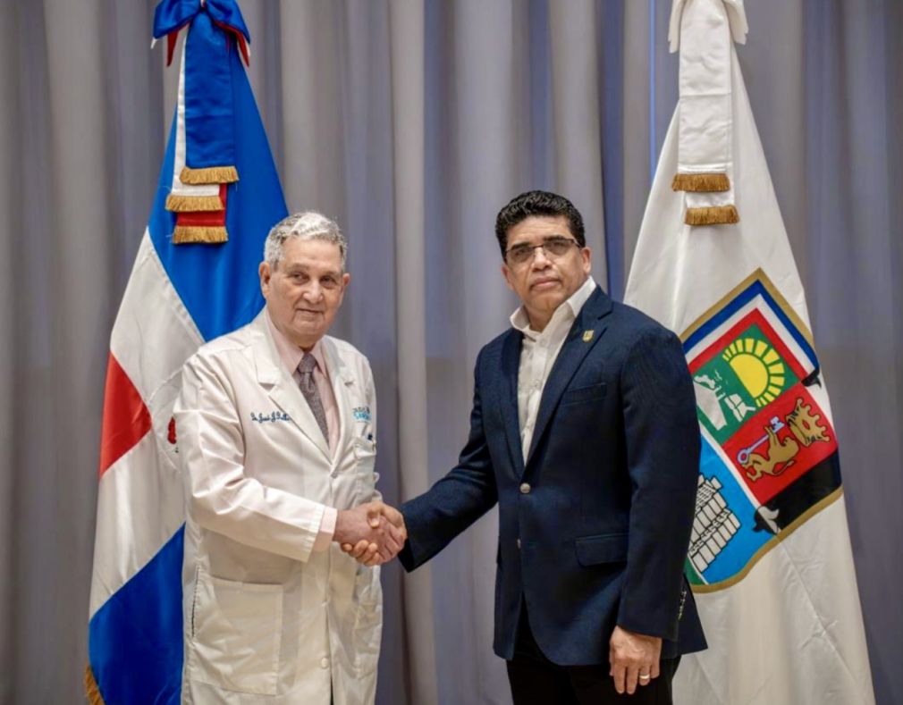 José Joaquín Puello y Dío Astacio coincidieron en la necesidad de implementar soluciones concretas para optimizar el acceso de los residentes del municipio a los servicios de la Ciudad Sanitaria. 