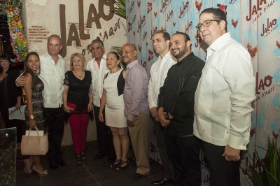 Los principales ejecutivos del Restaurante Jalao, dieron la bienvenida a sus invitados.