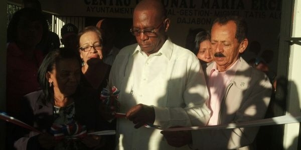 Ayuntamiento de Dajabón inaugura centro comunal en Corral Grande