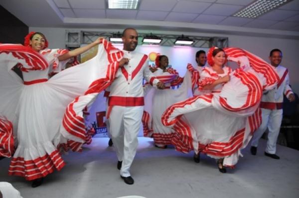 Ballet y artesanía dominicana se destacan en Feria Guadalupe