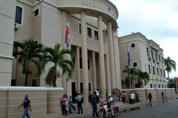 Envían para el viernes conocimiento decisión caso del depuesto regidor de La Vega: