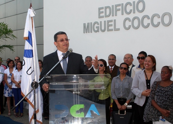 Fernando Fernández.