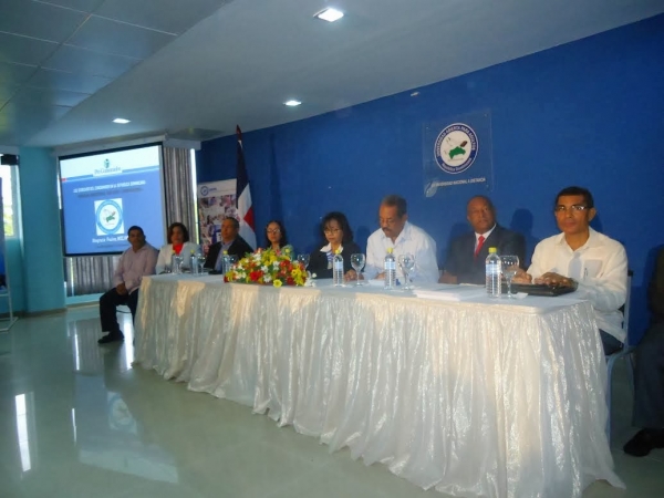 Realizan con éxito congreso sobre derechos de los consumidores