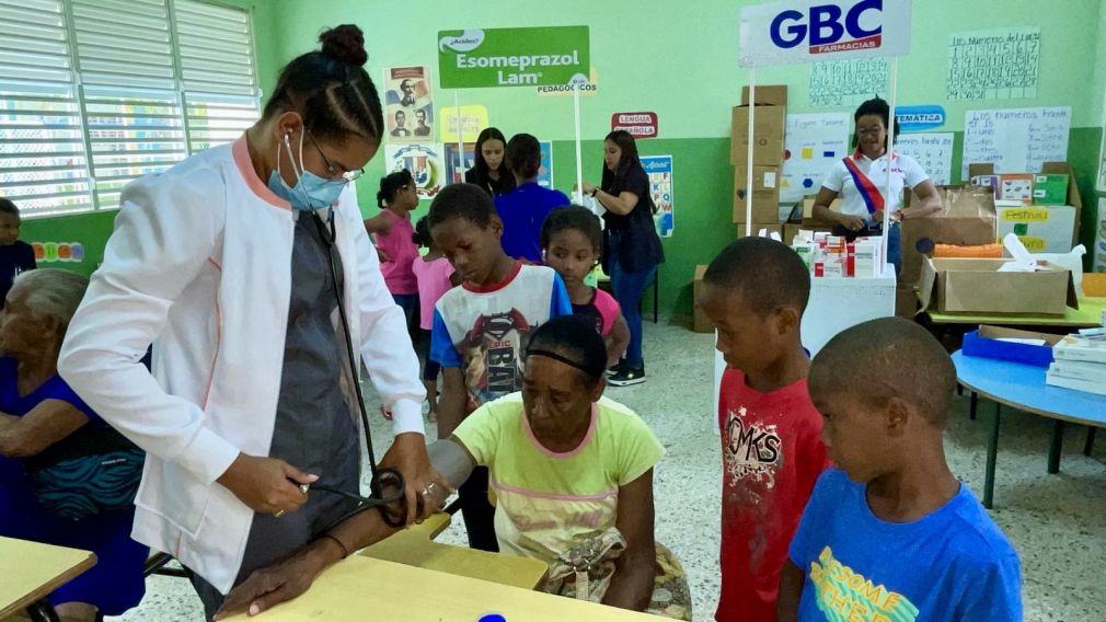 Las jornadas de salud gratuitas de la Fundación GBC beneficiaron a más de 450 familias en El Seibo y Miches.