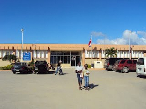 Paro de labores por 48 horas en Hospital de Laguna Salada