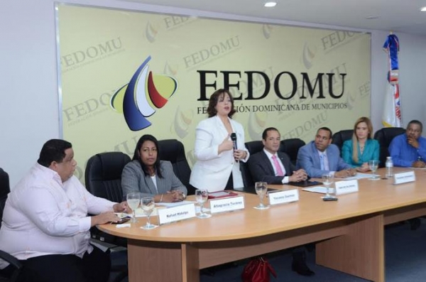 Fedomu solicita al Poder Ejecutivo cumplir con aumento partidas a los ayuntamientos: