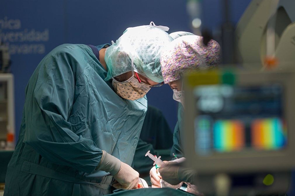 El especialista de la Clínica Universidad de Navarra afirma que casi toda la población padecerá dolor de espalda y llama a no sobrediagnosticar, sino normalizar suevaluación.