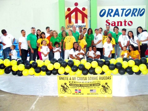 Cooperativa Empresarial entrega donación a la fundación síndrome de Down La Vega