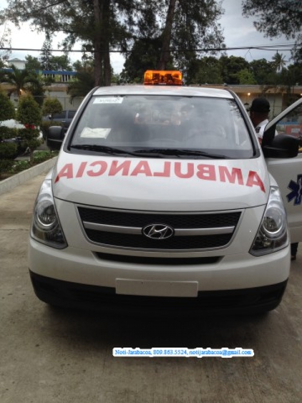 Empreasrio de E.U dona ambulancia a Bomberos de Jarabacoa 