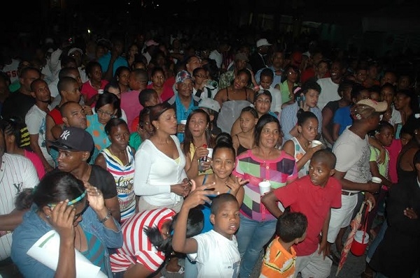 Gobierno realiza fiestas en San Cristóbal