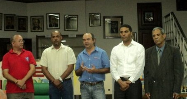 Carlos Moscoso preside Asociación de Ajedrez de Santiago