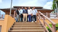 Wellington Arnaud realizó una visita a Laguna Salads, donde fue recibido por el alcalde Germán Rodríguez.
