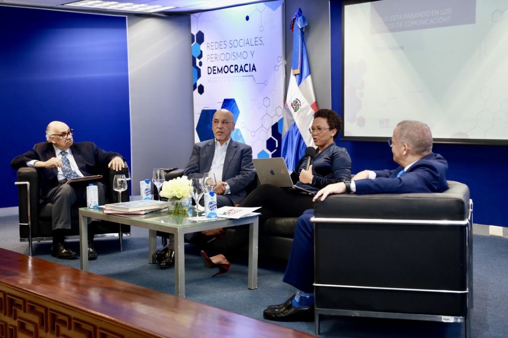 El evento es dedicado al periodista dominicano del pasado siglo Orlando Martínez Howley, quien fue símbolo de la lucha por la libertad de expresión y el periodismo comprometido.
