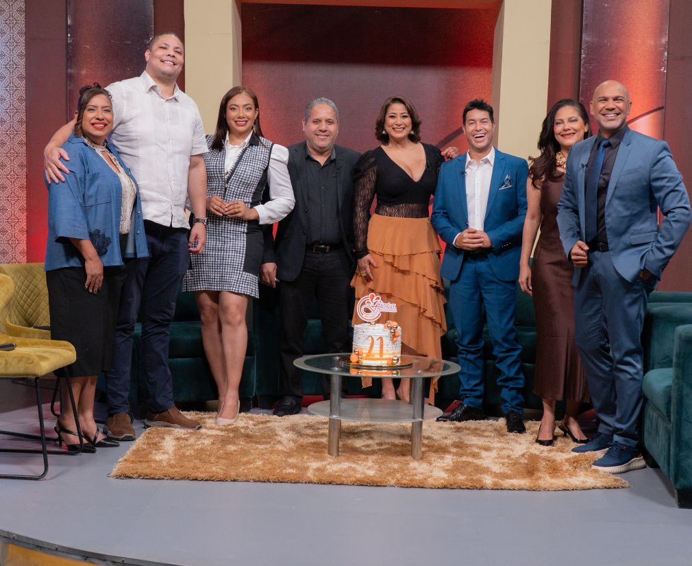 Invitados especiales del 21 aniversario de Fiestas y Personalidades. 