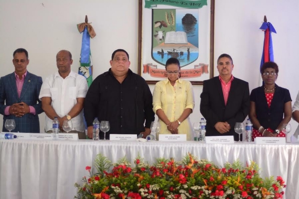 Ayuntaiento de Sabana de la Mar planifica su plan de desarrollo al 2025 como municipio: 