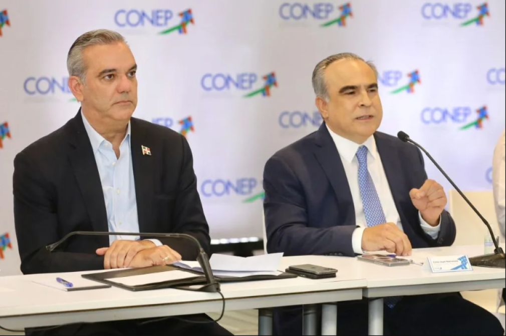 El presidente Abinader se reunió con el sector empresarial para controlar los precios de los productos.