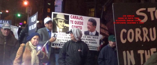 Dominicanos en el Alto Manhattan participan en caminata de las luces encendidas