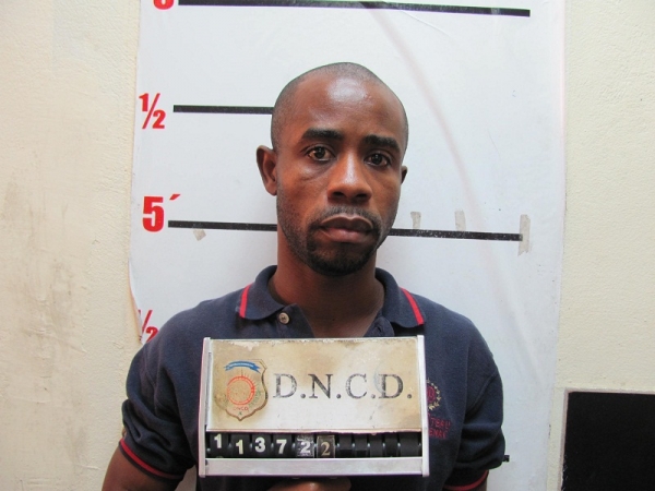Lickenson Brooks, haitiano extraditado a EEUU para ser juzgado por presunto fraude bancario.