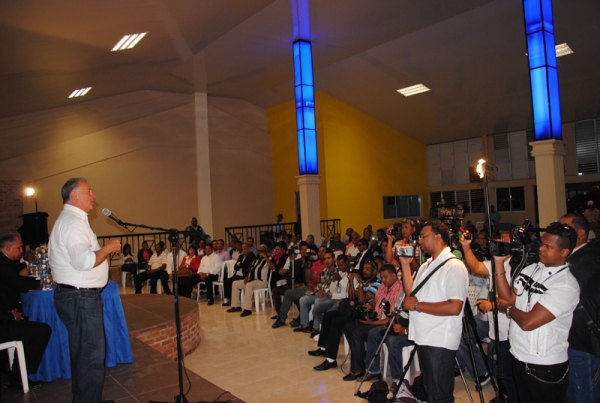 Ayuntamiento de Santiago inauguró remozamiento locales del CDP, ALS y SNTP