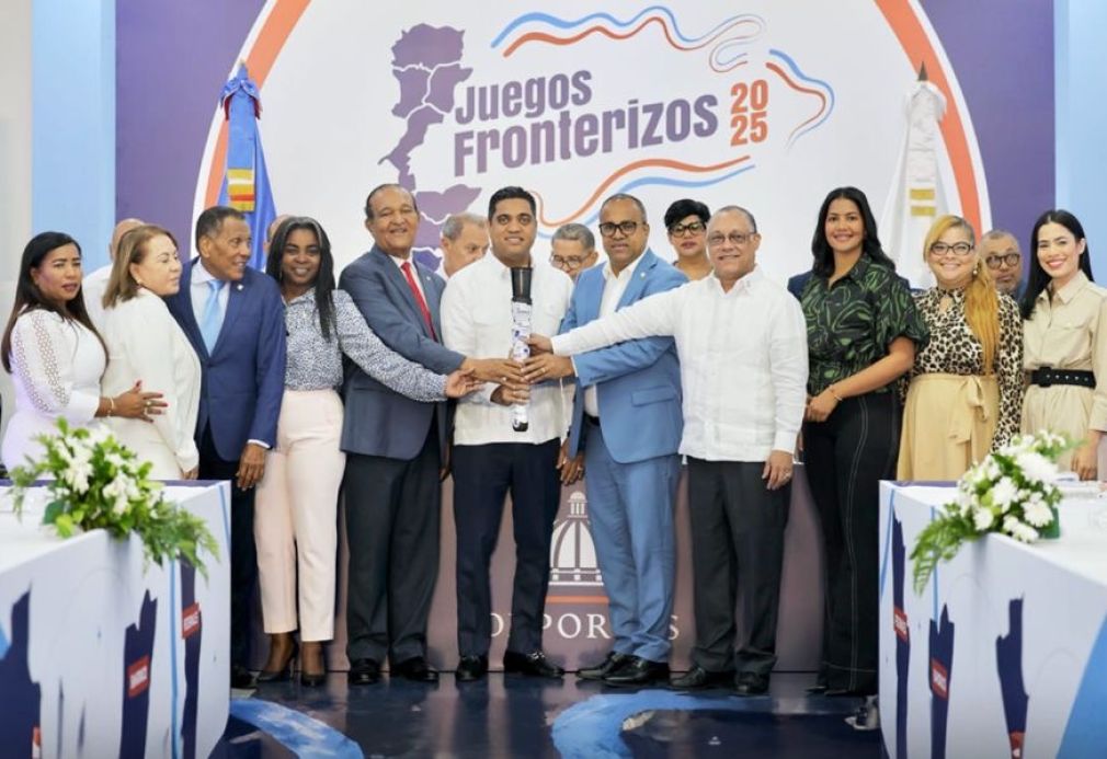 El ministro Kelvin Cruz hizo el anuncio oficial de los Juegos Deportivos Fronterizos 2025.