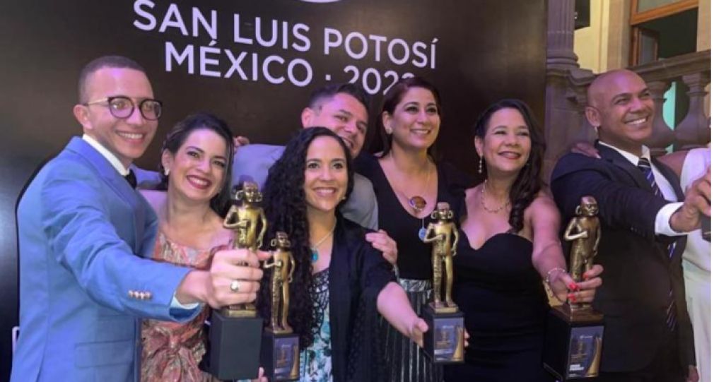 Periodistas dominicanos premiados en Premio Internacional de Periodismo Turístico Pasaporte Abierto 2023.