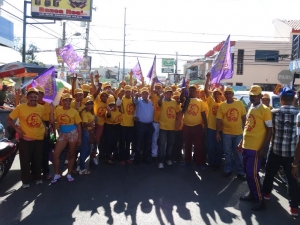 "Danilo en primera vuelta" maquinaria que promueve reelección del mandatario: 