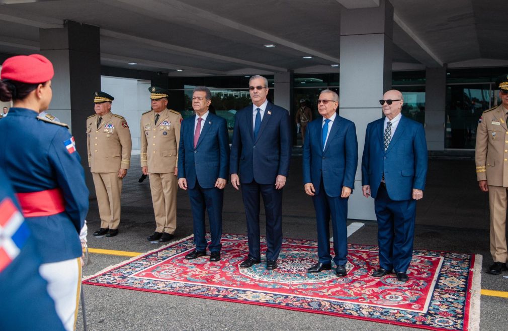 Reunión del presidente Luis Abinader con exmandatarios de la República.