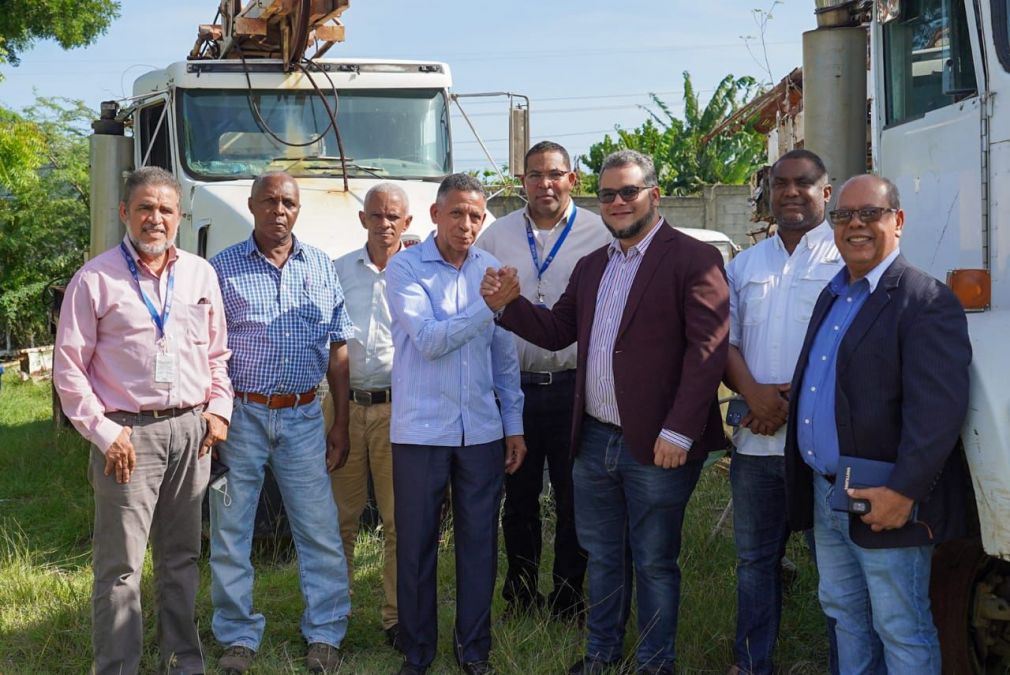La inversión se anunció en una visita director ejecutivo del FEDA, Hecmilio Galván, quién fue recibido por el subdirector del Indrhi, Isidro Santos Camilo en las instalaciones del Indrhi en la regional Ozama – Nizao.