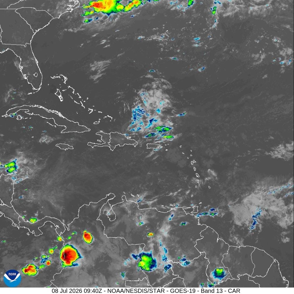 El Gran Santo Domingo y cuatro provincias se mantienen bajo alerta meteorológica ante el riesgo de inundaciones.