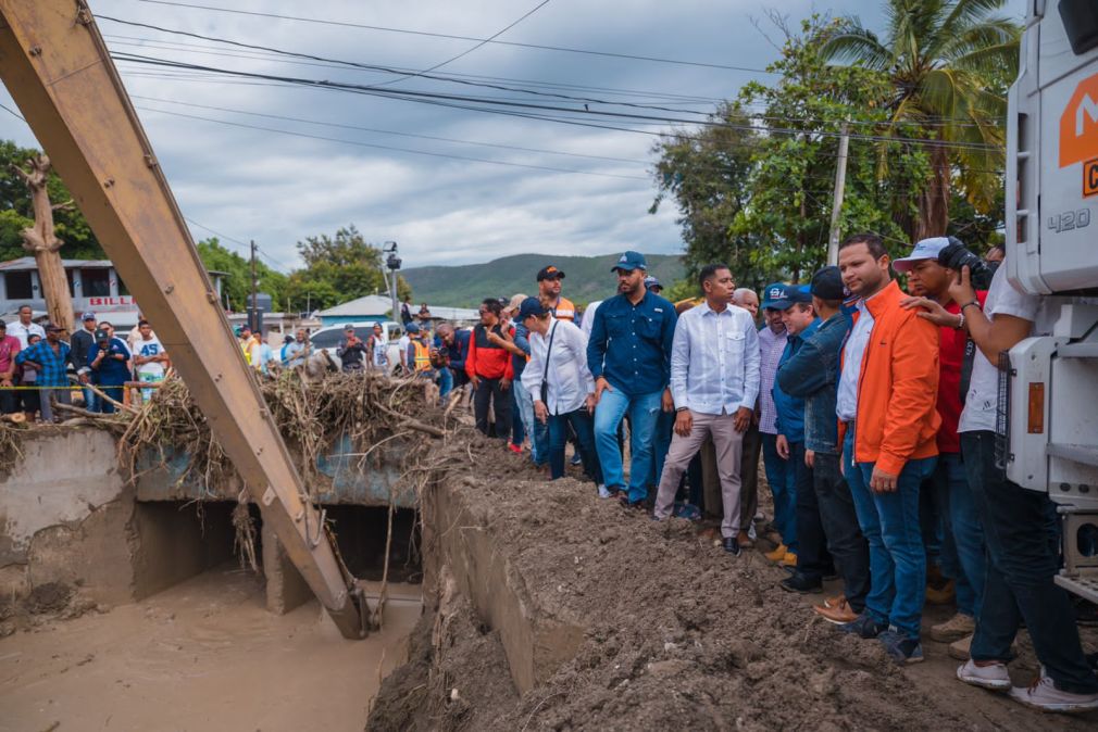 Las lluvias caídas en los últimos días afectaron localidades de Azua, Neiba y Jimaní.